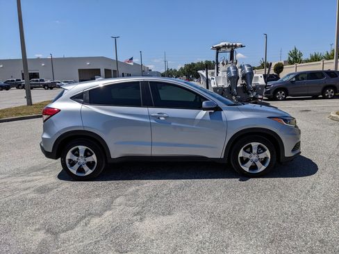 Used 2022 Honda HR-V LX image 8