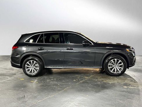 New 2026 Mercedes-Benz GLC 300 4MATIC image 2