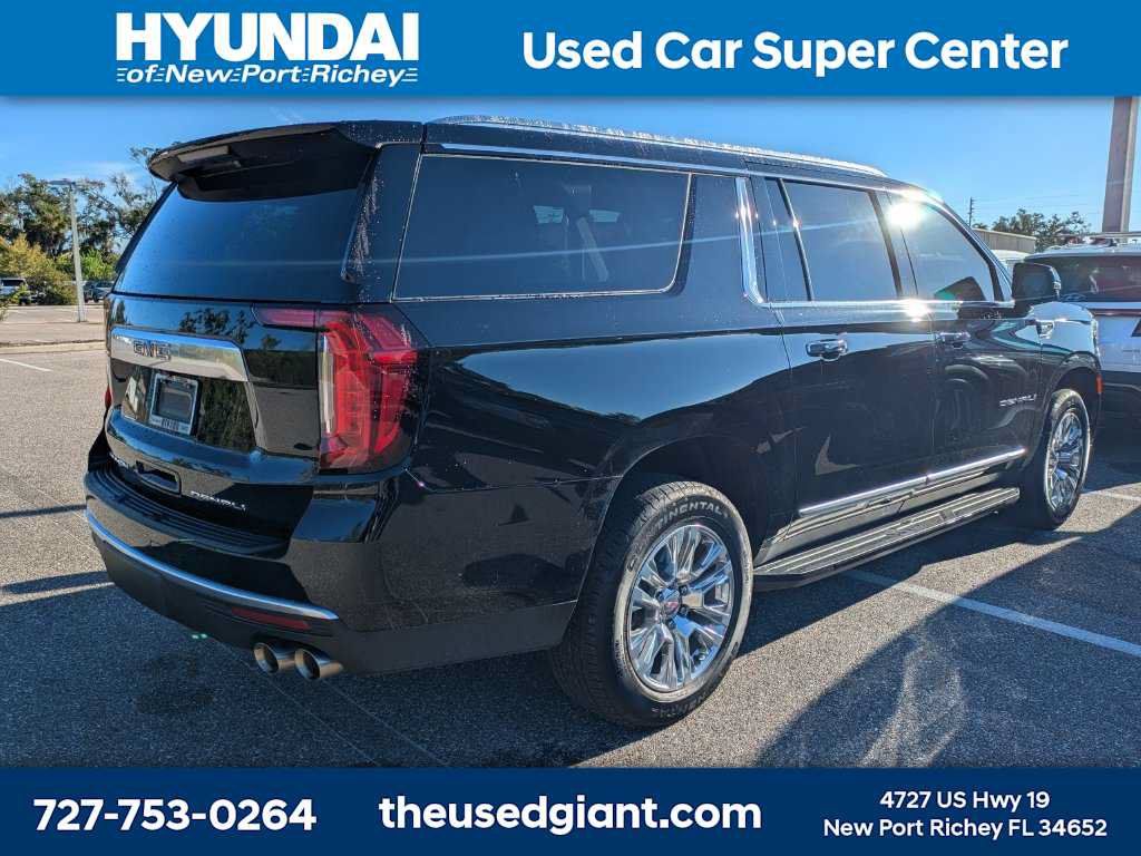 Used 2024 GMC Yukon XL Denali w/ Advanced Technology Package AWD/4WD image 2