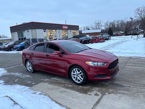 Used 2014 Ford Fusion SE image 8