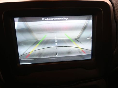 Used 2021 Jeep Renegade Latitude image 32