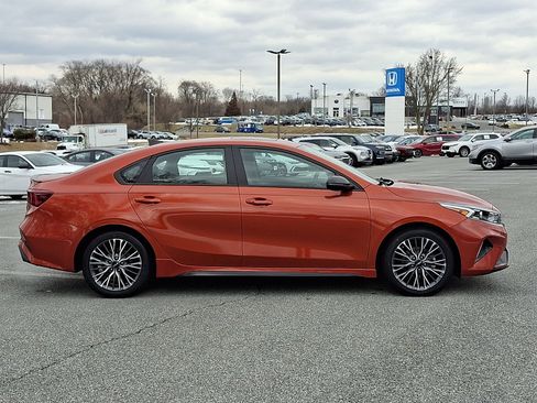 Used 2023 Kia Forte GT-Line w/ GT-Line Premium Package image 7