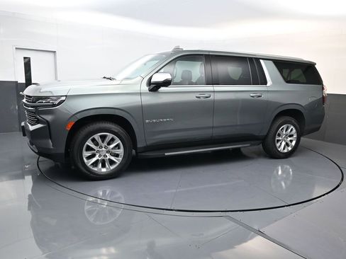 Used 2023 Chevrolet Suburban Premier image 6