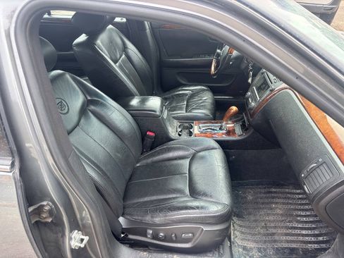 Used 2007 Cadillac DTS Performance FWD image 19