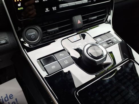 Certified 2025 Subaru Solterra Premium image 17