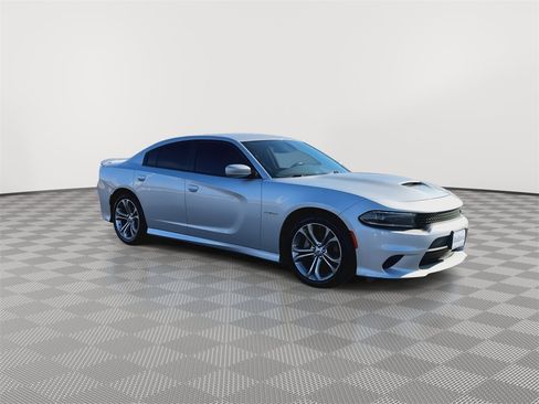 Used 2022 Dodge Charger R/T image 2