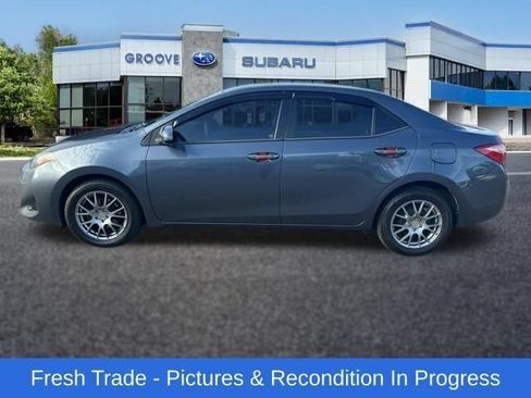 Used 2017 Toyota Corolla L FWD image 2