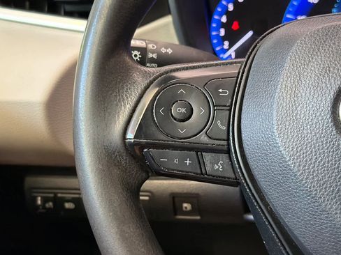 Used 2022 Toyota Corolla LE FWD image 24