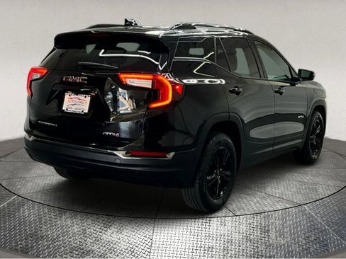 Used 2023 GMC Terrain AT4 image 8
