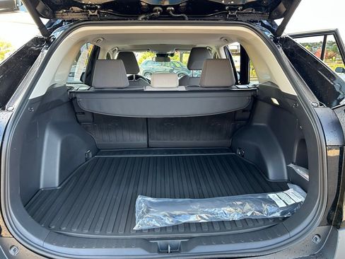 Used 2025 Toyota RAV4 XLE image 30