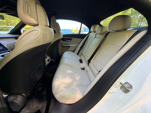 Used 2023 Mercedes-Benz C 300 4MATIC Sedan image 14