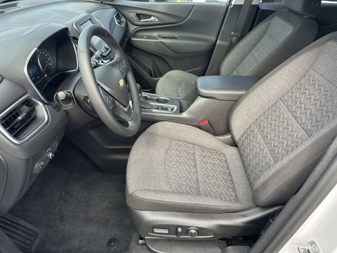 Certified 2024 Chevrolet Equinox LT w/ LPO, Floor Liner Package FWD image 18