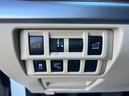 Used 2015 Subaru Outback 2.5i Limited image 25
