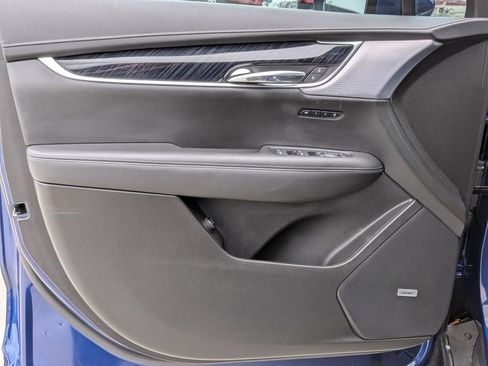 Used 2025 Cadillac XT6 Premium Luxury w/ LPO, Floor Liner Package image 10