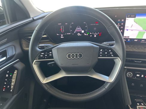 Used 2025 Audi Q5 Premium Plus AWD/4WD image 13