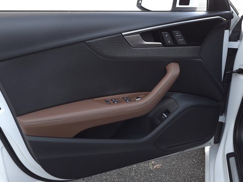 Used 2021 Audi A4 2.0T Premium Plus w/ Premium Plus Package image 31