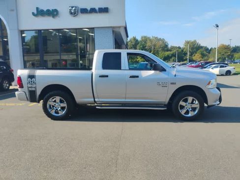 Used 2019 RAM 1500 Express w/ Express Value Package AWD/4WD image 6