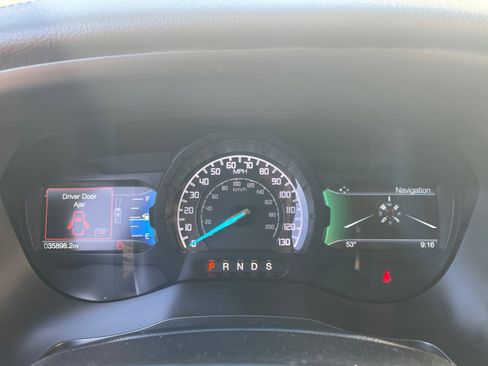 Used 2022 Ford Ranger Lariat w/ Equipment Group 501A High image 10