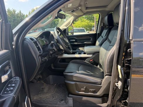Used 2024 RAM 3500 Laramie w/ Towing Technology Group AWD/4WD image 9