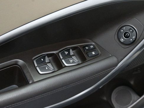 Used 2017 Hyundai Santa Fe Sport w/ 2.4L Tech Package 04 image 10