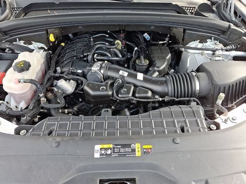 Used 2023 Jeep Grand Cherokee L Limited AWD/4WD image 28