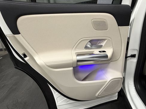 Certified 2025 Mercedes-Benz GLA 250 image 37