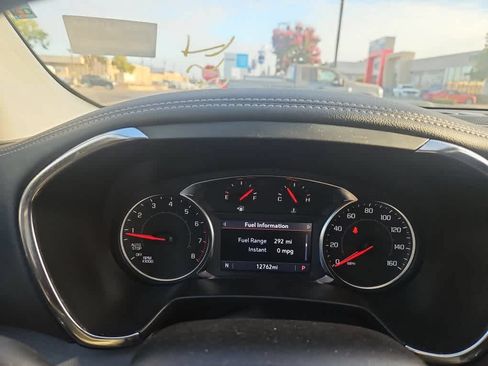 Used 2025 Chevrolet Blazer LT FWD image 19