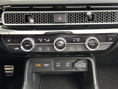 Certified 2025 Honda Civic Sport image 21