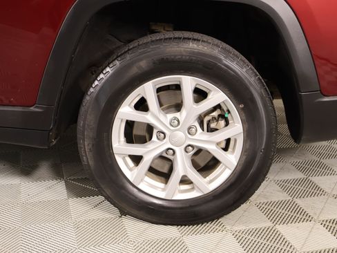 Used 2023 Jeep Grand Cherokee L Limited w/ Luxury Tech Group II image 21