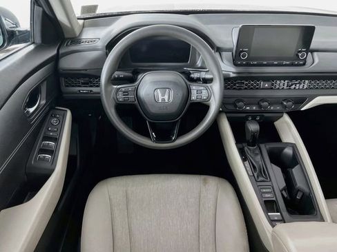 Certified 2023 Honda Accord LX image 23
