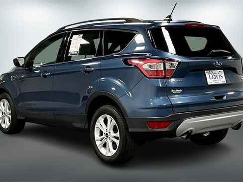 Used 2018 Ford Escape SE w/ SE Sync 3 Package image 4