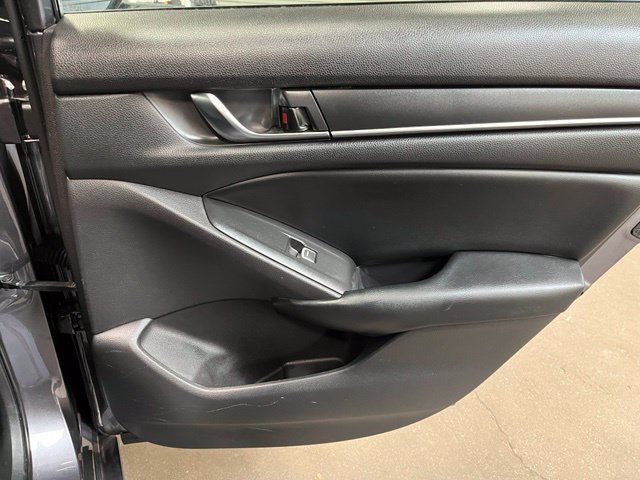 Used 2018 Honda Accord LX image 13