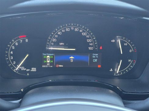 Used 2018 Cadillac XT5 Luxury w/ Driver Awareness Package image 25