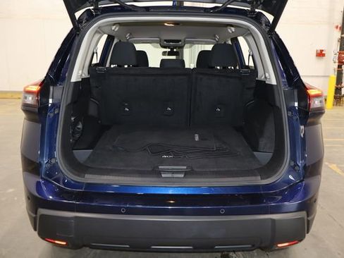 Used 2024 Nissan Rogue SV image 13
