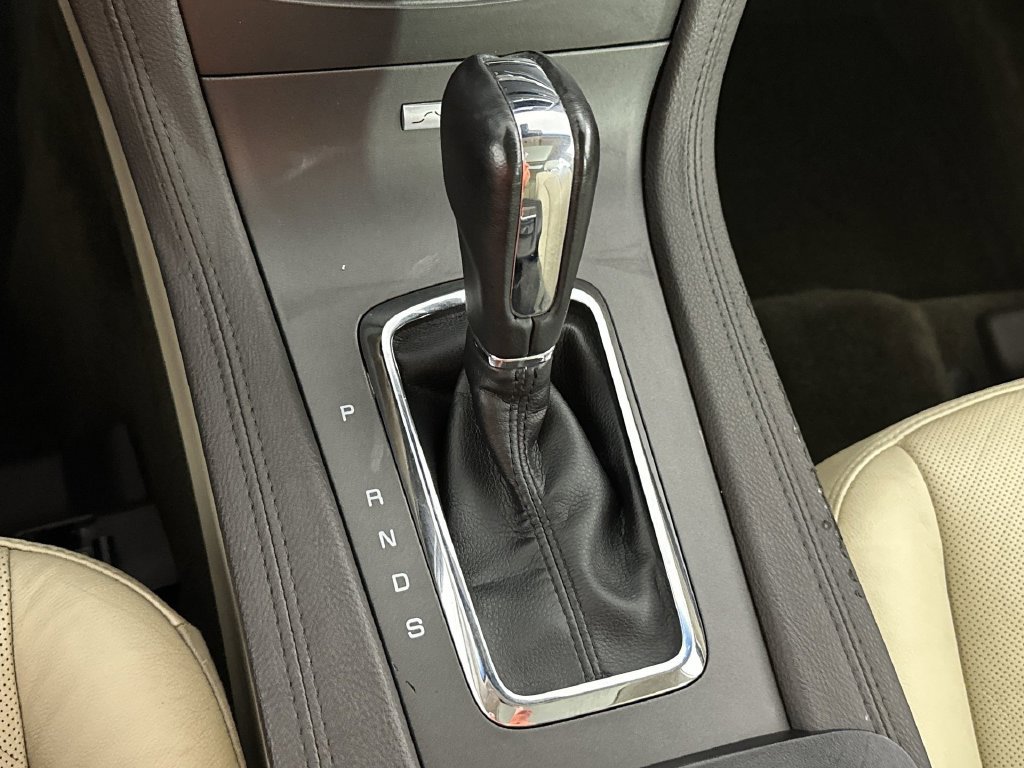 Used 2017 Lincoln MKT FWD image 18