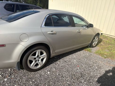Used 2011 Chevrolet Malibu LS w/ LPO, Convenience Package FWD image 8