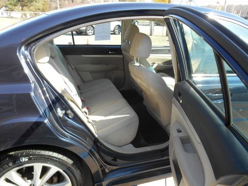 Used 2013 Subaru Legacy 2.5i Premium image 8