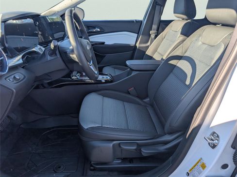 New 2026 Chevrolet Trax LT w/ Driver Confidence Package image 20