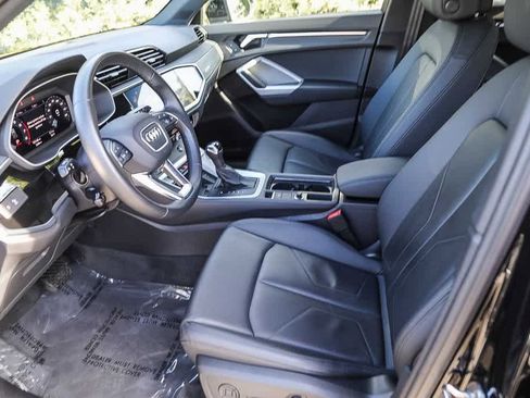 Used 2024 Audi Q3 2.0T Premium w/ Convenience Package image 17