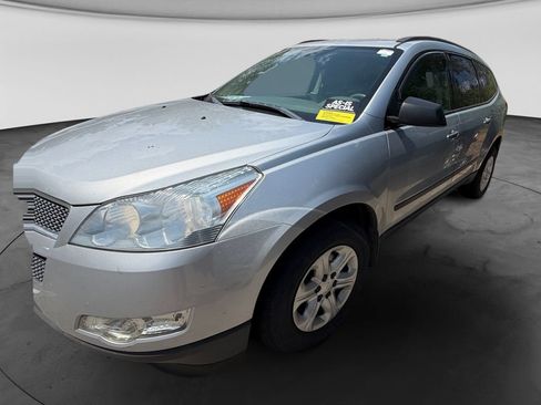 Used 2012 Chevrolet Traverse LS FWD image 6