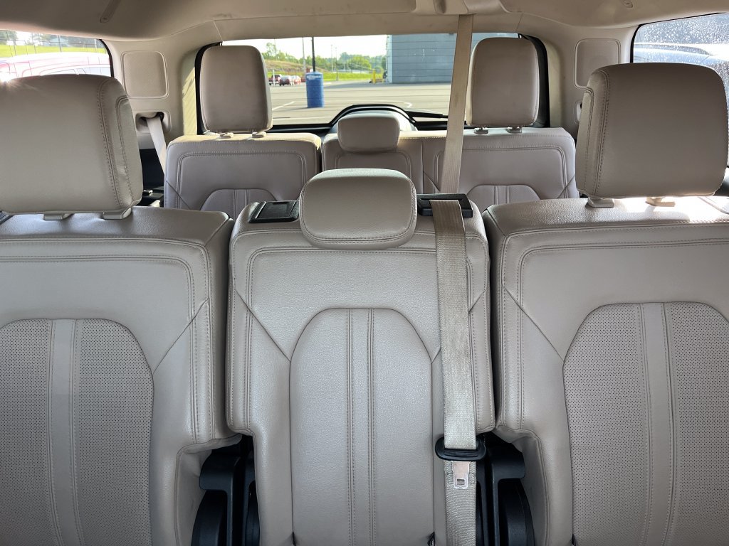 Used 2022 Ford Expedition Limited AWD/4WD image 23