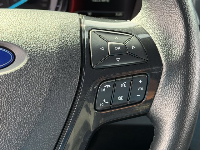 Used 2018 Ford Explorer XLT w/ Equipment Group 201A FWD image 17