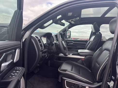 Used 2026 RAM 1500 Laramie w/ Advanced Safety Group II AWD/4WD image 12