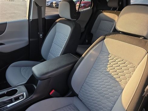 Used 2020 Chevrolet Equinox LS w/ LS Convenience Package image 13