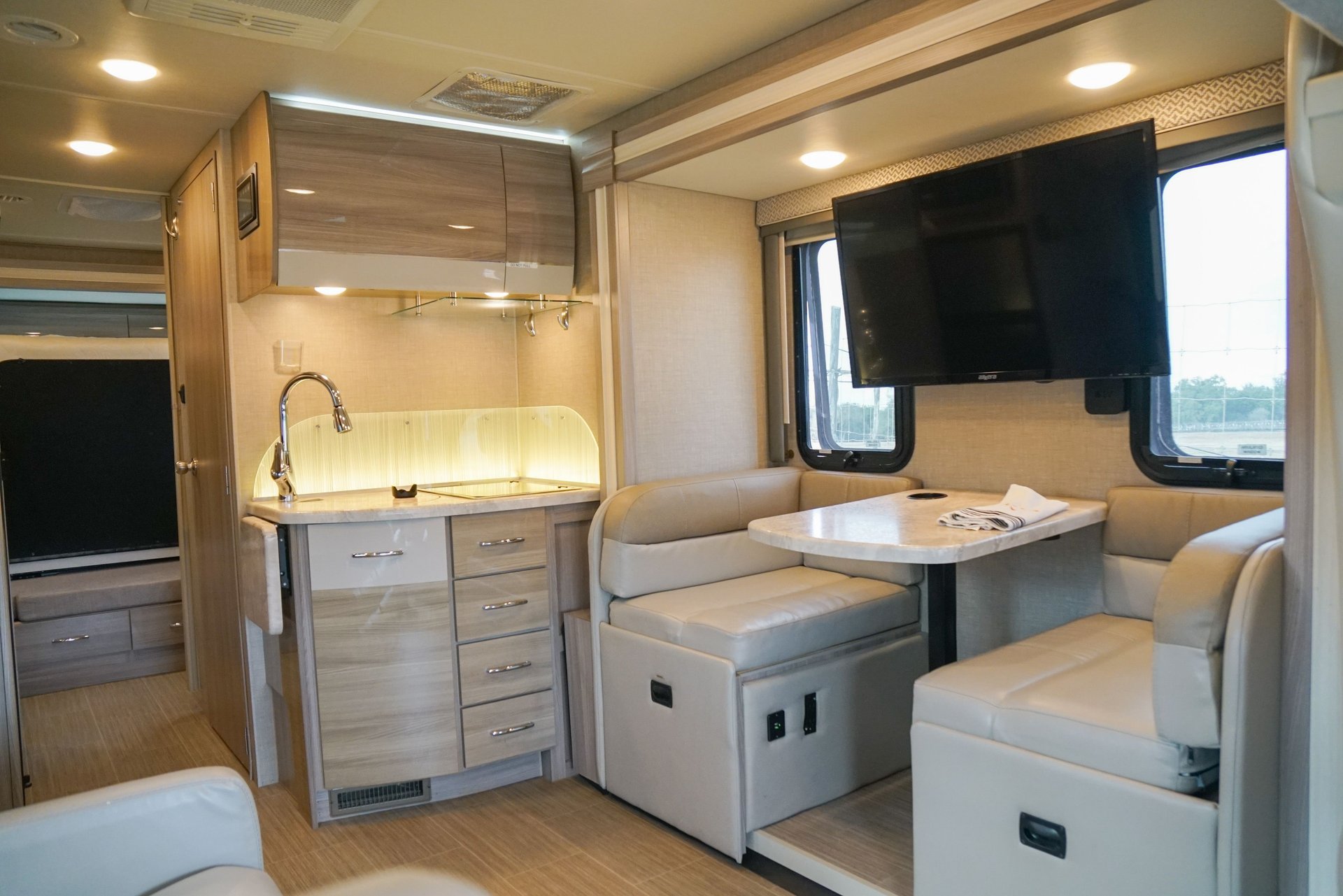 Used 2020 Mercedes-Benz Sprinter 3500 image 8