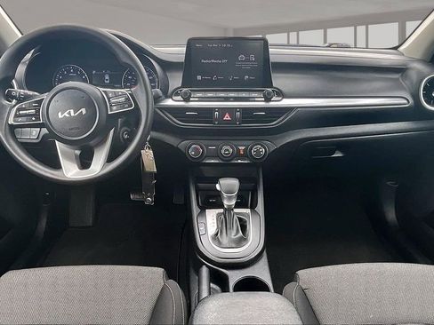 Used 2023 Kia Forte LXS image 7