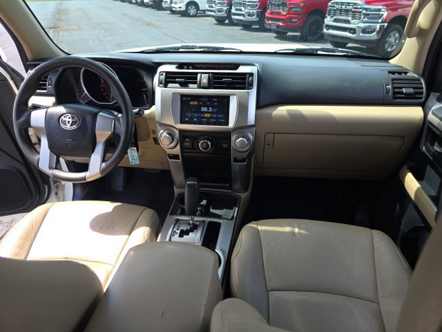 Used 2010 Toyota 4Runner SR5 RWD image 38