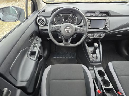 Used 2025 Nissan Versa S w/ Trunk Package image 19