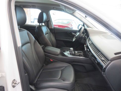 Used 2019 Audi Q7 3.0T Premium Plus image 27