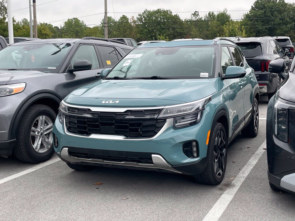 Certified 2024 Kia Seltos SX w/ SX Sunroof Package AWD/4WD image 3